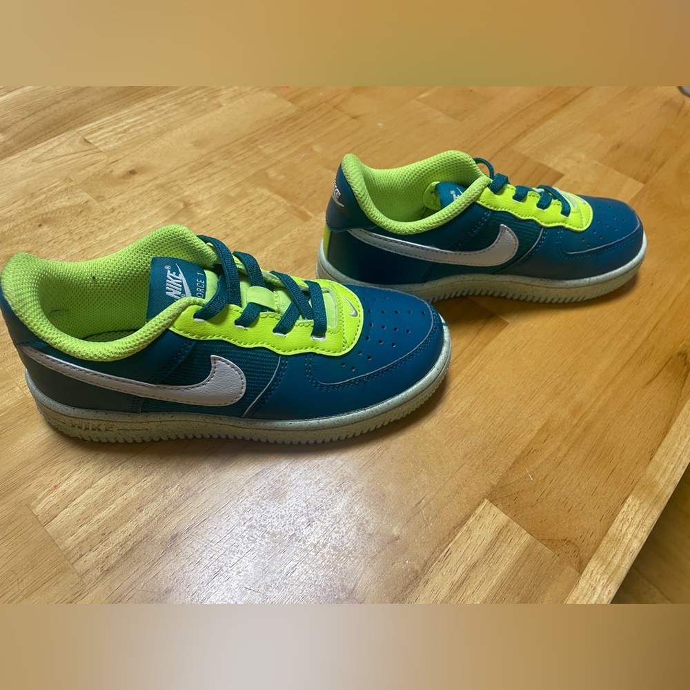 Kids Nike Force 1 size12C